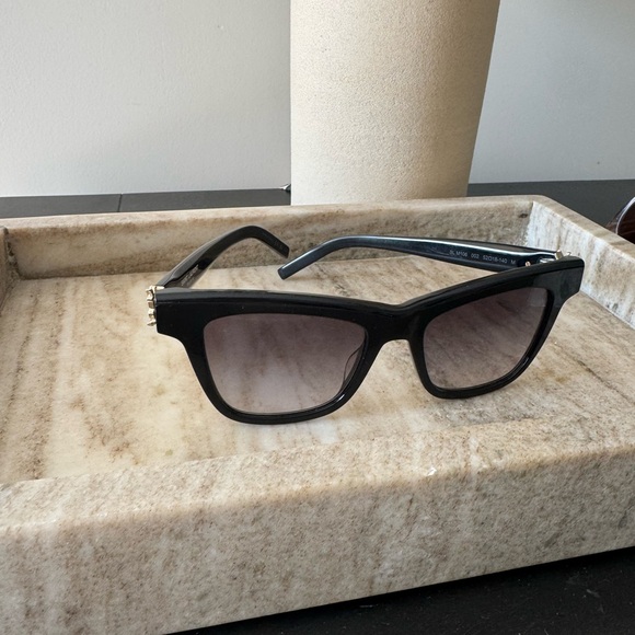 Yves Saint Laurent Sunglasses Black main image 7